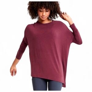 ATHLETA Cloudlight Asymmetrical Hem Long Sleeve - Large